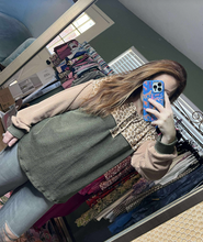 Load image into Gallery viewer, Lepard Color Block Pullover
