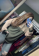 Load image into Gallery viewer, Lepard Color Block Pullover
