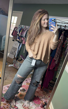 Load image into Gallery viewer, Acid Wash Cropped Pants

